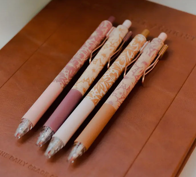Floral Lace Pen Set