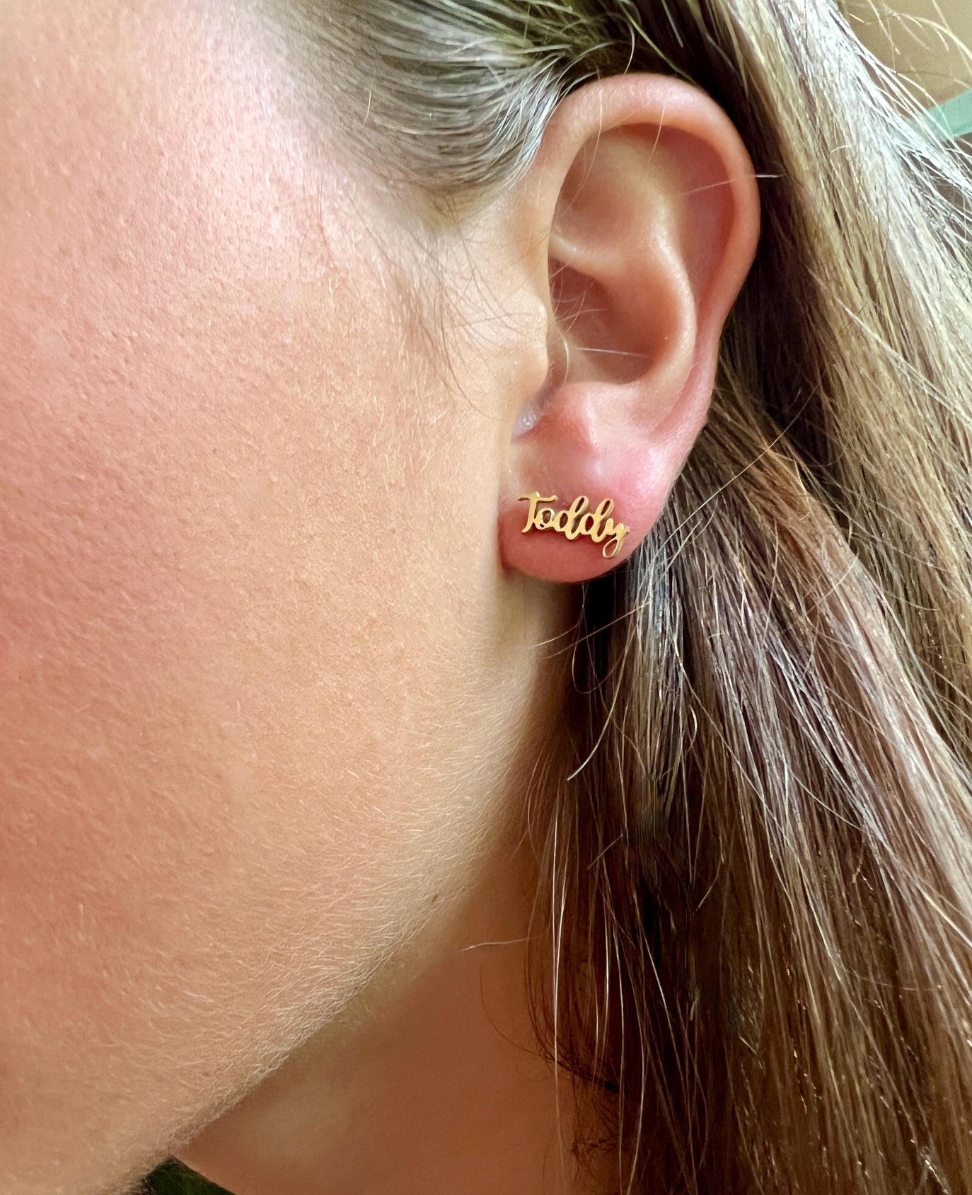 Hotty Toddy Gold Stud Earring